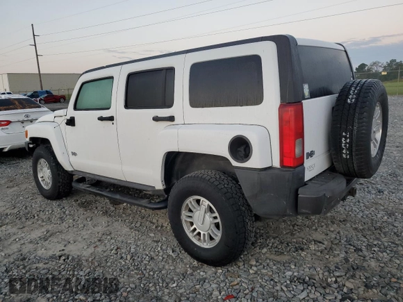 2007 Hummer H3 SUV with VIN 5GTDN13E078177927, listed as a Copart auction lot 75009904 with 127,160 mi miles and Salvage Title. Bid and sale history available at carsss.com. Image 2.