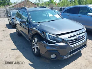 2018 Subaru Outback Limited z VIN 4S4BSANC9J3372234, wystawiony jako IAAI lot #42610704 z przebiegiem 71 923 mil mil oraz . Historia ofert i sprzedaży dostępna na DreamBid. Obrazek 1.