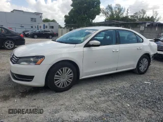 2014 Volkswagen Passat Wolfsburg Edition z VIN 1VWAT7A35EC082713, wystawiony jako Copart lot #58563795 z przebiegiem 153 057 mil mil oraz Szkoda całkowita • Salvage title. Historia ofert i sprzedaży dostępna na DreamBid. Obrazek 1.