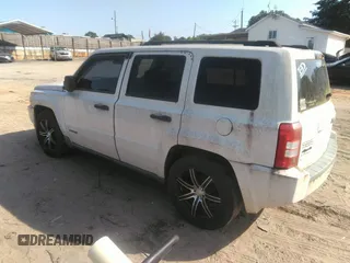 2008 Jeep Patriot Sport with VIN 1J8FF28W28D537012, listed as a IAAI auction lot 42578895 with 162,158 mi miles and . Bid and sale history available at DreamBid. Image 3.