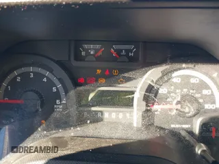 2010 Ford Econoline Passenger XL с VIN 1FBSS3BLXADA00923, выставлен на аукционе IAAI как лот 41327434 с пробегом 229 175 миль миль и . История ставок и продаж доступна на DreamBid. Изображение 7.