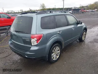2012 Subaru Forester 2.5X Premium with VIN JF2SHADC3CH401819, listed as a IAAI auction lot 41931522 with 183,127 mi miles. Bid and sale history available at carsss.com. Image 4.