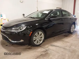 2015 Chrysler 200 Limited с VIN 1C3CCCAB1FN533366, выставлен на аукционе IAAI как лот 41921928 с пробегом 106 904 миль миль и . История ставок и продаж доступна на DreamBid. Изображение 19.