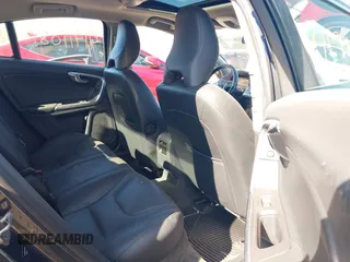 2015 Volvo S60 T5 Premier with VIN YV1612TB3F2315107, listed as a IAAI auction lot 41911081 with 121,149 mi miles. Bid and sale history available at carsss.com. Image 8.