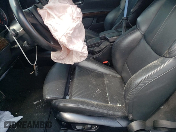 2012 BMW M3 z VIN WBSKG9C56CE798133, wystawiony jako Copart lot #53329103 z przebiegiem Nie podano mil oraz Szkoda całkowita • Salvage title. Historia ofert i sprzedaży dostępna na DreamBid. Obrazek 7.