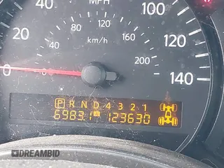 2005 Nissan Armada SE z VIN 5N1AA08B85N706842, wystawiony jako IAAI lot #41532244 z przebiegiem 123 630 mil mil oraz . Historia ofert i sprzedaży dostępna na DreamBid. Obrazek 15.