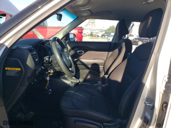 2017 Kia Soul with VIN KNDJN2A20H7477001, listed as a Copart auction lot 85986864 with 81,934 mi miles and Salvage Title. Bid and sale history available at carsss.com. Image 7.