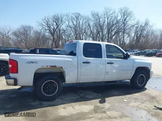 2008 Chevrolet Silverado 1500 LTZ with VIN 3GCEK13358G140922, listed as a IAAI auction lot 41707827 with 250,019 mi miles. Bid and sale history available at carsss.com. Image 14.