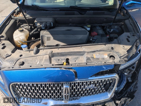 2020 Lincoln Nautilus Reserve z VIN 2LMPJ8KP9LBL03799, wystawiony jako Copart lot #54227305 z przebiegiem 45 969 mil mil oraz Szkoda całkowita • Salvage title. Historia ofert i sprzedaży dostępna na DreamBid. Obrazek 12.