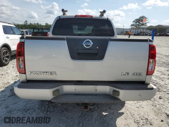 2006 Nissan Frontier SE z VIN 1N6AD07W76C470825, wystawiony jako Copart lot #55404525 z przebiegiem 195 732 mil mil oraz Czysty tytuł • Clean title. Historia ofert i sprzedaży dostępna na DreamBid. Obrazek 6.
