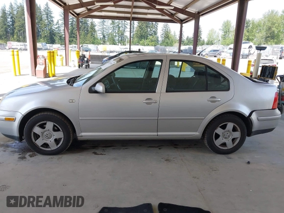 2000 Volkswagen Jetta GLS z VIN 3VWSA29M4YM195775, wystawiony jako IAAI lot #42131518 z przebiegiem 314 472 mil mil oraz . Historia ofert i sprzedaży dostępna na DreamBid. Obrazek 15.