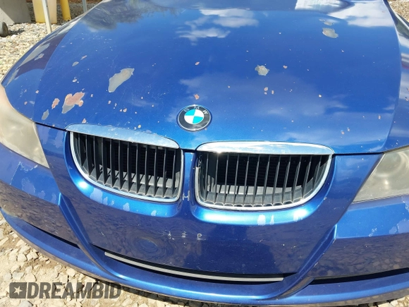 2007 BMW 3 Series 328i with VIN WBAVA33587KX72883, listed as a IAAI auction lot 42632484 with 203,514 mi miles and . Bid and sale history available at DreamBid. Image 13.