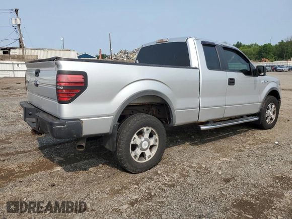 2010 Ford F-150 XL z VIN 1FTEX1EW8AFD60068, wystawiony jako Copart lot #60748165 z przebiegiem 161 662 mil mil oraz Czysty tytuł • Clean title. Historia ofert i sprzedaży dostępna na DreamBid. Obrazek 3.