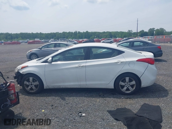 2013 Hyundai Elantra Limited с VIN 5NPDH4AEXDH352278, выставлен на аукционе IAAI как лот 42233510 с пробегом 200 382 миль миль и . История ставок и продаж доступна на DreamBid. Изображение 14.