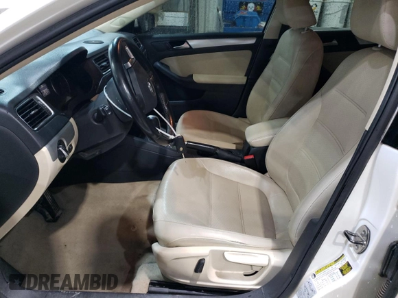 2013 Volkswagen Jetta SE with VIN 3VWDX7AJ3DM443160, listed as a Copart auction lot 55247845 with 334,107 mi miles and Salvage title. Bid and sale history available at DreamBid. Image 7.
