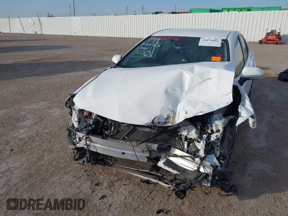 2022 Toyota Camry SE z VIN 4T1T11AK6NU622176, wystawiony jako IAAI lot #41876802 z przebiegiem 56 631 mil mil oraz . Historia ofert i sprzedaży dostępna na DreamBid. Obrazek 6.