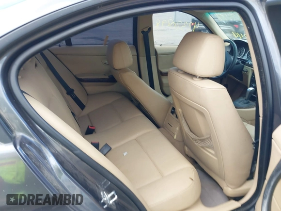 2007 BMW 3 Series 328i z VIN WBAVA37507NL17244, wystawiony jako IAAI lot #42320298 z przebiegiem 123 554 mil mil oraz . Historia ofert i sprzedaży dostępna na DreamBid. Obrazek 8.