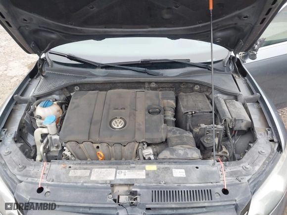 2013 Volkswagen Passat SE w/Sunroof with VIN 1VWBH7A30DC023976, listed as a IAAI auction lot 41392821 with 134,736 mi miles. Bid and sale history available at carsss.com. Image 10.