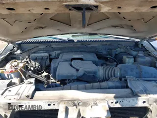 2003 Ford Expedition Eddie Bauer with VIN 1FMFU17L43LC47511, listed as a IAAI auction lot 41389633 with 236,105 mi miles. Bid and sale history available at carsss.com. Image 10.