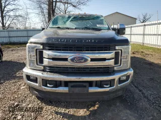 2017 Ford F-250 Lariat z VIN 1FT7W2BT8HEE30051, wystawiony jako Copart lot #53890075 z przebiegiem 165 508 mil mil oraz Szkoda całkowita • Salvage title. Historia ofert i sprzedaży dostępna na DreamBid. Obrazek 5.