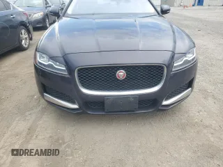 2017 Jaguar XF with VIN SAJBJ4BNXHCY42877, listed as a Copart auction lot 64552565 with 137,438 mi miles and Clean title. Bid and sale history available at DreamBid. Image 11.