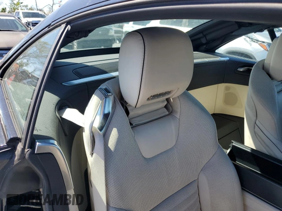2013 Mercedes-Benz SL 550 z VIN WDDJK7DA8DF007961, wystawiony jako Copart lot #47283085 z przebiegiem 47 983 mil mil oraz Szkoda całkowita • Salvage title. Historia ofert i sprzedaży dostępna na DreamBid. Obrazek 10.