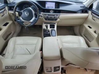 2013 Lexus ES 250 с VIN JTHBK1GG0D2041796, выставлен на аукционе Copart как лот 56418005 с пробегом 132 141 миль миль и Списание • Salvage title. История ставок и продаж доступна на DreamBid. Изображение 8.