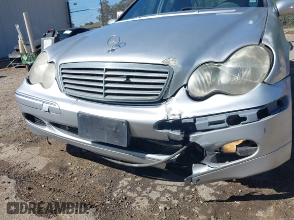 2001 Mercedes-Benz C 230/260/280/320 with VIN WDBRF61J51F082773, listed as a IAAI auction lot 41691845 with 36,771 mi miles and . Bid and sale history available at DreamBid. Image 11.