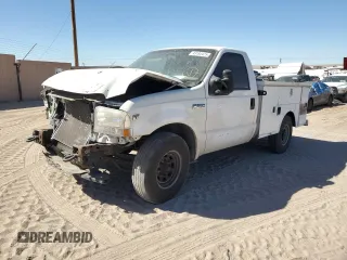2002 Ford Super Duty F-250 XL with VIN 1FTNF20L72EB14450, listed as a Copart auction lot 43184425 with 0 mi miles and Salvage Title. Bid and sale history available at carsss.com. Image 1.