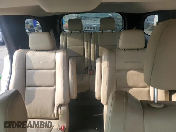 2018 Dodge Durango Citadel z VIN 1C4RDHEG0JC290322, wystawiony jako Copart lot #57356605 z przebiegiem 177 178 mil mil oraz Szkoda całkowita • Salvage title. Historia ofert i sprzedaży dostępna na DreamBid. Obrazek 10.