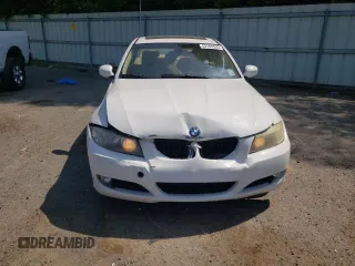 2009 BMW 3 Series 328i with VIN WBAPH77569NL84073, listed as a Copart auction lot 52185535 with 114,929 mi miles and Salvage Title. Bid and sale history available at carsss.com. Image 5.