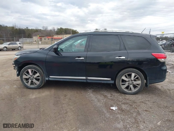 2014 Nissan Pathfinder Platinum with VIN 5N1AR2MM4EC621858, listed as a IAAI auction lot 41386154 with 131,975 mi miles. Bid and sale history available at carsss.com. Image 14.