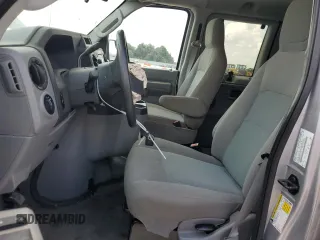 2014 Ford Econoline Passenger XL z VIN 1FBNE3BL0EDA47792, wystawiony jako Copart lot #66011154 z przebiegiem 66 753 mil mil oraz Szkody całkowita. Historia ofert i sprzedaży dostępna na DreamBid. Obrazek 7.