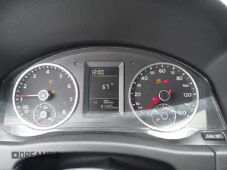 2010 Volkswagen Tiguan with VIN WVGCV7AX9AW515432, listed as a IAAI auction lot 42105962 with 91,405 mi miles and . Bid and sale history available at DreamBid. Image 7.