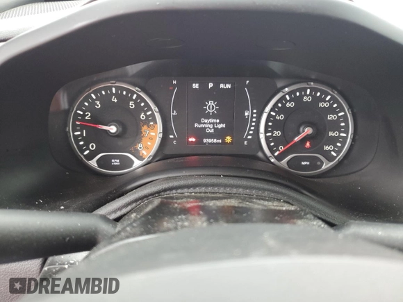 2018 Jeep Renegade Sport with VIN ZACCJBABXJPH91901, listed as a Copart auction lot 58838745 with 93,958 mi miles and Salvage title. Bid and sale history available at DreamBid. Image 9.
