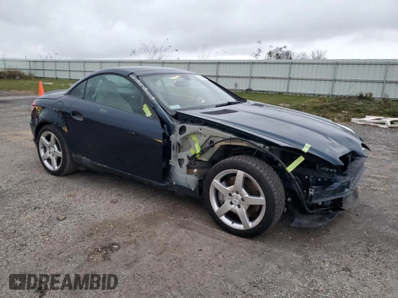 2007 Mercedes-Benz SLK 350 z VIN WDBWK56F17F166675, wystawiony jako Copart lot #81831044 z przebiegiem 73 953 mil mil oraz Czysty tytuł • Clean title. Historia ofert i sprzedaży dostępna na DreamBid. Obrazek 4.
