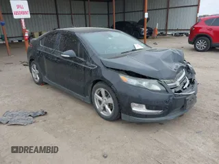 2013 Chevrolet Volt with VIN 1G1RE6E46DU101414, listed as a IAAI auction lot 41612070 with 146,671 mi miles and . Bid and sale history available at carsss.com. Image 1.