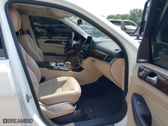 2017 Mercedes-Benz GLS with VIN 4JGDF7DE4HA879647, listed as a IAAI auction lot 39999023 with 97,372 mi miles. Bid and sale history available at carsss.com. Image 5.