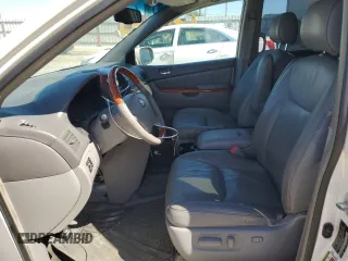 2008 Toyota Sienna XLE with VIN 5TDZK22C58S186566, listed as a Copart auction lot 46898215 with 231,224 mi miles and Salvage Title. Bid and sale history available at carsss.com. Image 7.