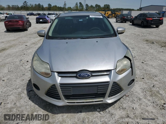 2013 Ford Focus SE z VIN 1FADP3F2XDL258267, wystawiony jako Copart lot #51500095 z przebiegiem 144 370 mil mil oraz Tytuł czysty. Historia ofert i sprzedaży dostępna na DreamBid. Obrazek 5.