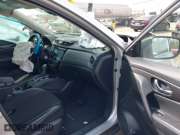 2019 Nissan Rogue SV with VIN 5N1AT2MT2KC713829, listed as a IAAI auction lot 41875917 with 84,558 mi miles and . Bid and sale history available at DreamBid. Image 5.