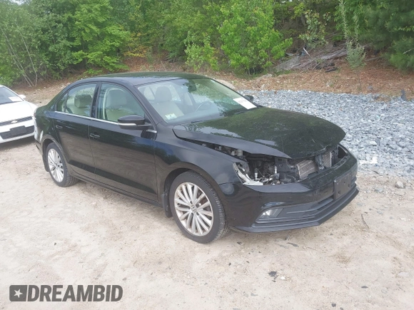 2015 Volkswagen Jetta SE z VIN 3VWD17AJ3FM252584, wystawiony jako IAAI lot #42257546 z przebiegiem 117 195 mil mil oraz . Historia ofert i sprzedaży dostępna na DreamBid. Obrazek 1.