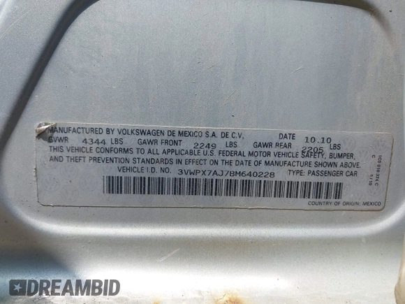 2011 Volkswagen Jetta SE with VIN 3VWPX7AJ7BM640228, listed as a IAAI auction lot 42102277 with 134,936 mi miles and . Bid and sale history available at DreamBid. Image 9.