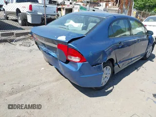 2009 Honda Civic DX-VP z VIN 2HGFA16369H356879, wystawiony jako IAAI lot #42384529 z przebiegiem 221 155 mil mil oraz . Historia ofert i sprzedaży dostępna na DreamBid. Obrazek 4.