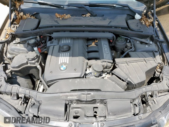 2009 BMW 1 Series 128i z VIN WBAUP73559VK76443, wystawiony jako Copart lot #58270455 z przebiegiem 151 731 mil mil oraz Szkoda całkowita • Salvage title. Historia ofert i sprzedaży dostępna na DreamBid. Obrazek 11.