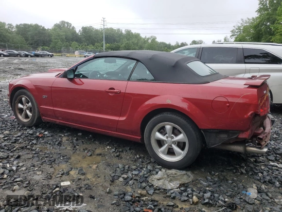 2008 Ford Mustang GT Deluxe z VIN 1ZVHT85HX85152340, wystawiony jako Copart lot #57599865 z przebiegiem 103 797 mil mil oraz Szkoda całkowita • Salvage title. Historia ofert i sprzedaży dostępna na DreamBid. Obrazek 2.