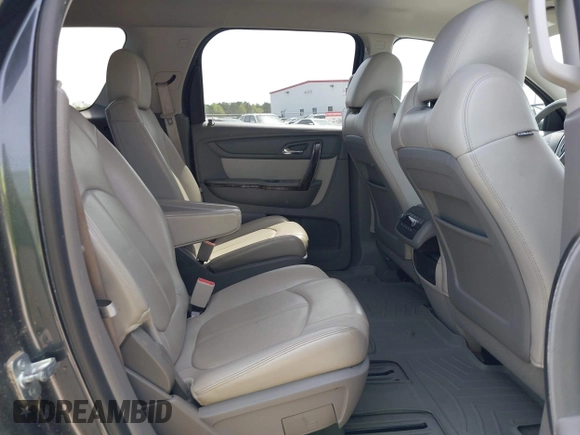 2013 GMC Acadia SLT with VIN 1GKKRRKD8DJ213270, listed as a IAAI auction lot 41942309 with 141,807 mi miles. Bid and sale history available at carsss.com. Image 8.