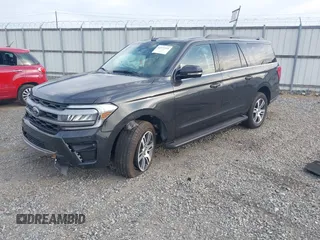 2024 Ford Expedition Max XLT z VIN 1FMJK1H83REA85832, wystawiony jako IAAI lot #42377714 z przebiegiem 3 244 mil mil oraz . Historia ofert i sprzedaży dostępna na DreamBid. Obrazek 17.