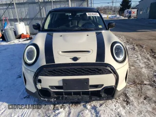 2022 MINI Hardtop Cooper S with VIN WMW53DH03N2R73889, listed as a Copart auction lot 88246445 with 18,111 mi miles and Salvage Title. Bid and sale history available at DreamBid. Image 5.