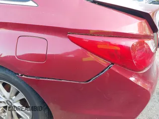 2014 Hyundai Sonata GLS z VIN 5NPEB4AC4EH865502, wystawiony jako IAAI lot #42086730 z przebiegiem 223 622 mil mil oraz . Historia ofert i sprzedaży dostępna na DreamBid. Obrazek 15.